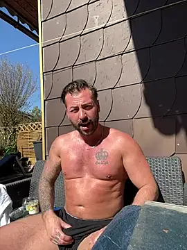 Snapshot of 2guysforu chatting on March 20, 2025, 11:16 am 2guysforu online show from March 20, 2025, 11:16 am