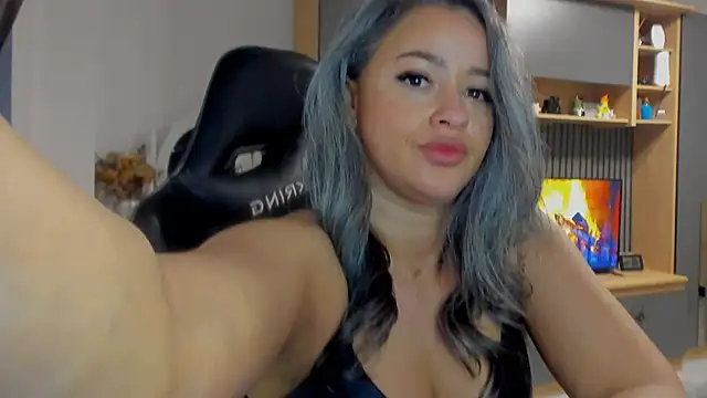 Claire95  online show from February 20, 2026, 3:14 am