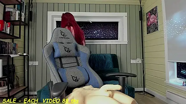 Snapshot of SandyChris chatting on September 30, 2025, 2:33 pm SandyChris online show from September 30, 2025, 2:33 pm