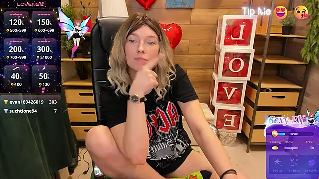 Snapshot of _fiona_Love chatting on February 18, 2025, 12:37 am  fiona Love online show from February 18, 2025, 12:37 am