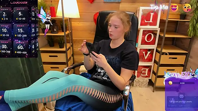 Snapshot of _fiona_Love chatting on March 2, 2025, 10:05 pm  fiona Love online show from March 2, 2025, 10:05 pm