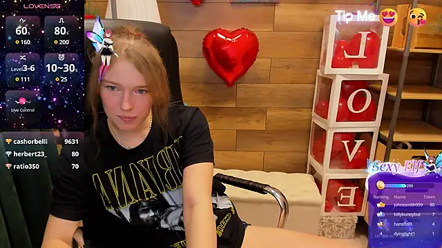 Snapshot of _fiona_Love chatting on March 11, 2025, 4:21 am  fiona Love online show from March 11, 2025, 4:21 am