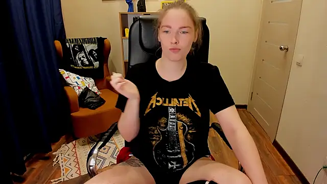  fiona Love online show from February 21, 2026, 8:32 pm