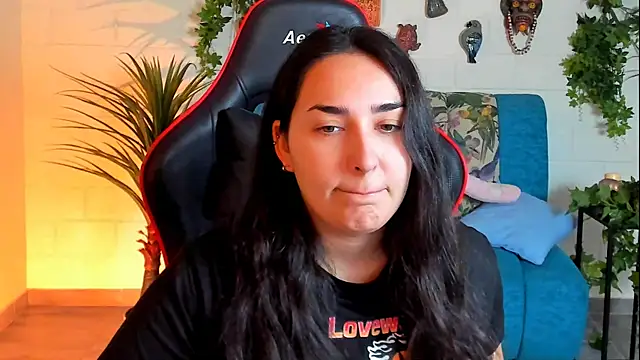 CeceliaJohnson online show from January 31, 2025, 8:11 am