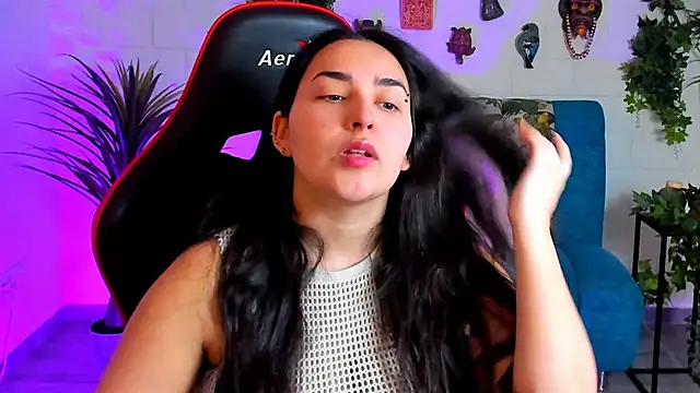 CeceliaJohnson online show from March 6, 2025, 8:08 am