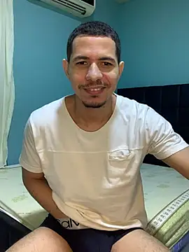 Snapshot of steven_clain chatting on January 31, 2025, 6:02 am steven clain online show from January 31, 2025, 6:02 am