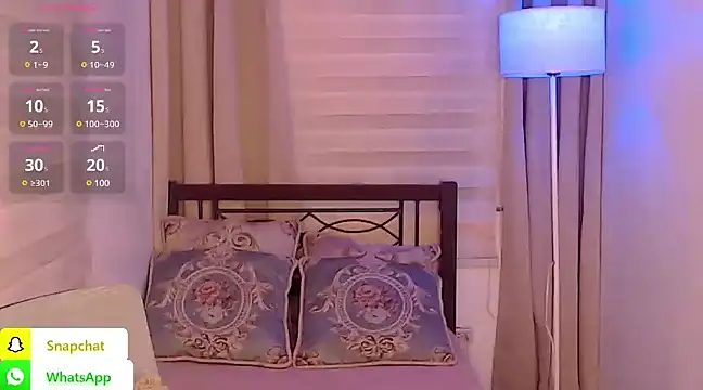 Snapshot of QUEEN_GIAMOORE69 chatting on January 9, 2025, 10:20 pm QUEEN GIAMOORE69 online show from January 9, 2025, 10:20 pm