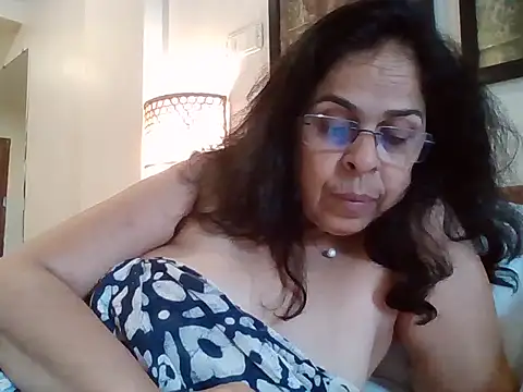 Susannemilf online show from September 18, 2025, 5:42 am