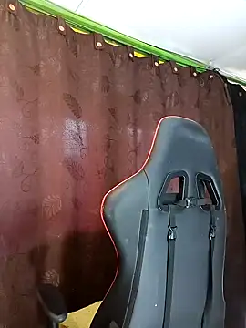 Snapshot of mia_anyeli chatting on December 6, 2024, 4:06 pm mia anyeli online show from December 6, 2024, 4:06 pm