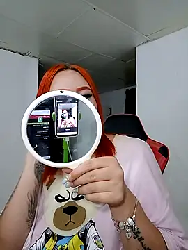 Snapshot of mia_anyeli chatting on December 20, 2024, 6:13 pm mia anyeli online show from December 20, 2024, 6:13 pm