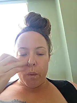 julimonroe online show from November 14, 2025, 7:23 pm