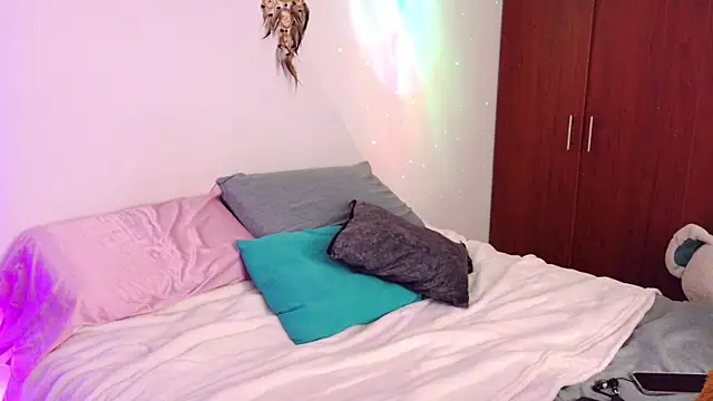 Lia Tinez online show from December 19, 2025, 11:12 pm