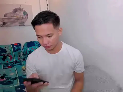 xSebastian19 online show from December 21, 2025, 5:58 am