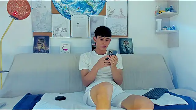 logan thomas online show from March 30, 2026, 6:42 pm