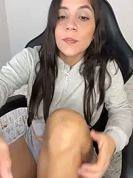 EmmaGrace1999 online show from March 13, 2026, 1:56 am