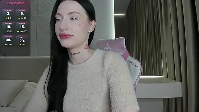 Snapshot of JenniferQueen11 chatting on July 11, 2026, 4:10 pm JenniferQueen11 online show from July 11, 2026, 4:10 pm