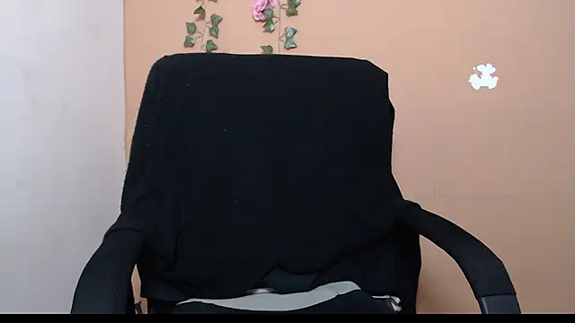 Hellensextits online show from December 7, 2024, 9:39 am