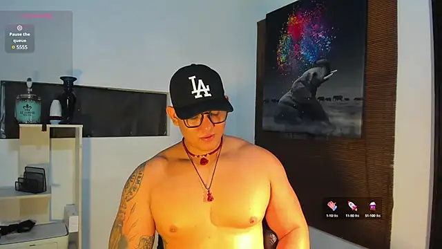 Snapshot of Colton_Massif chatting on January 4, 2025, 8:17 am Colton Massif online show from January 4, 2025, 8:17 am