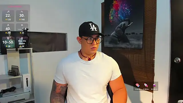 Snapshot of Colton_Massif chatting on January 5, 2025, 6:56 am Colton Massif online show from January 5, 2025, 6:56 am