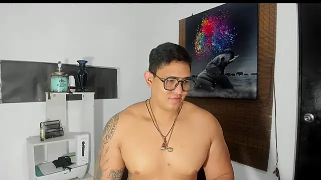 Snapshot of Colton_Massif chatting on January 28, 2025, 5:00 am Colton Massif online show from January 28, 2025, 5:00 am