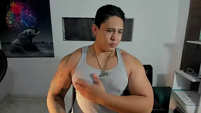 Snapshot of Colton_Massif chatting on March 4, 2025, 1:34 am Colton Massif online show from March 4, 2025, 1:34 am