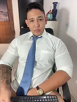 Snapshot of Colton_Massif chatting on March 16, 2025, 11:57 pm Colton Massif online show from March 16, 2025, 11:57 pm