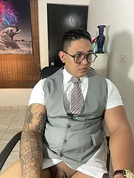 Snapshot of Colton_Massif chatting on March 18, 2025, 2:58 am Colton Massif online show from March 18, 2025, 2:58 am