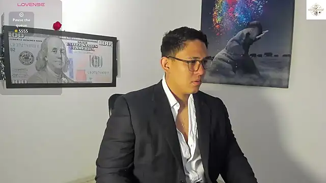 Snapshot of Colton_Massif chatting on October 18, 2025, 4:15 am Colton Massif online show from October 18, 2025, 4:15 am