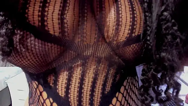 Snapshot of HellenJohansson chatting on November 12, 2025, 7:24 pm HellenJohansson online show from November 12, 2025, 7:24 pm