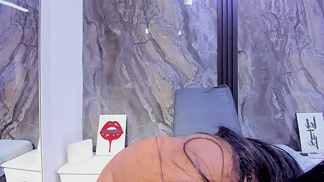 Snapshot of HellenJohansson chatting on November 14, 2025, 7:23 pm HellenJohansson online show from November 14, 2025, 7:23 pm