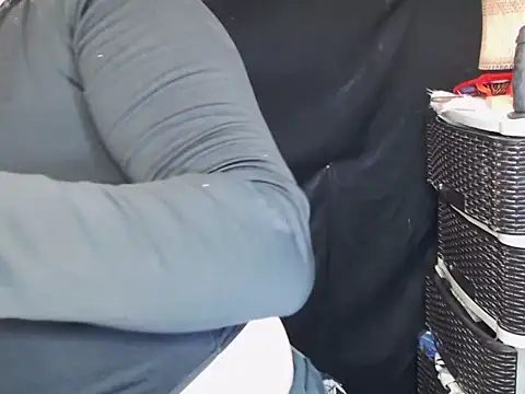 x12inchanaconda online show from March 26, 2026, 12:39 am