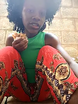 Snapshot of Petite_li chatting on November 29, 2025, 6:27 am Petite li online show from November 29, 2025, 6:27 am