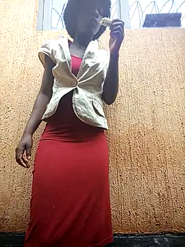 Snapshot of Petite_li chatting on December 19, 2025, 7:04 am Petite li online show from December 19, 2025, 7:04 am