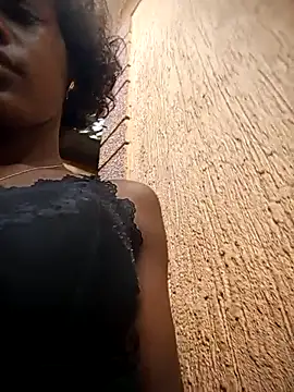 Snapshot of Petite_li chatting on January 10, 2026, 6:26 am Petite li online show from January 10, 2026, 6:26 am