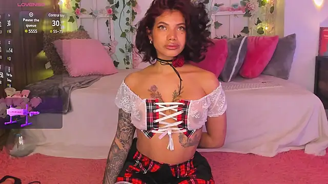 Snapshot of athena_samael69 chatting on January 10, 2025, 3:29 am athena samael69 online show from January 10, 2025, 3:29 am