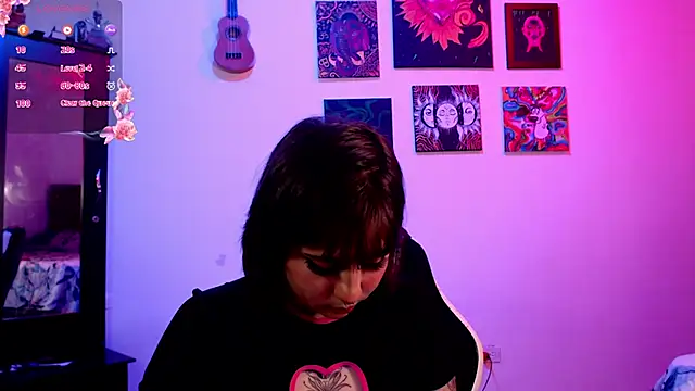 Snapshot of raven-gotic chatting on February 10, 2025, 1:03 am raven-gotic online show from February 10, 2025, 1:03 am