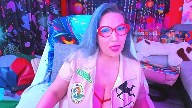 Snapshot of mature_lisa_naughty chatting on March 14, 2025, 5:13 pm mature lisa naughty online show from March 14, 2025, 5:13 pm