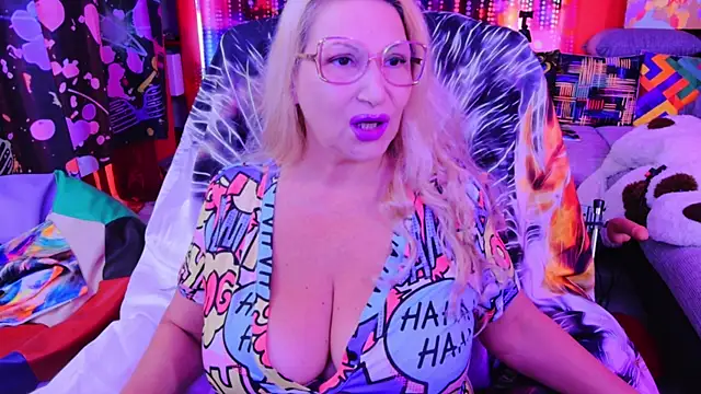 Snapshot of mature_lisa_naughty chatting on September 27, 2025, 2:44 pm mature lisa naughty online show from September 27, 2025, 2:44 pm