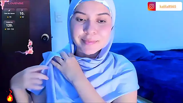 MatchedEyebrow online show from February 3, 2026, 9:53 pm