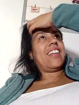 Molly newman6 online show from February 23, 2025, 8:22 pm