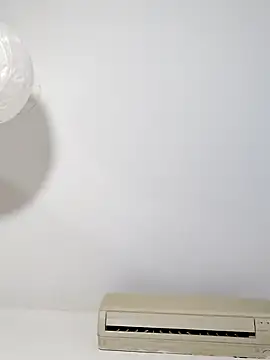 Molly newman6 online show from November 8, 2025, 5:23 pm