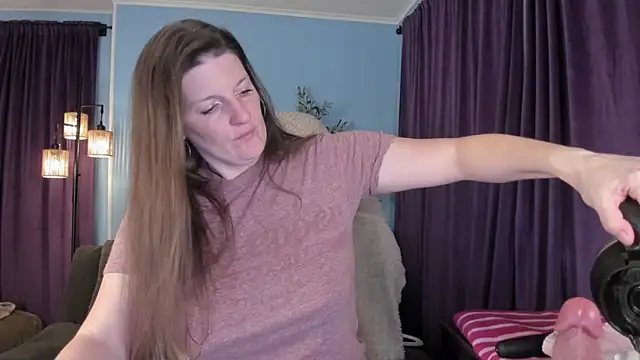 Kelly Carolina online show from January 13, 2026, 12:43 pm