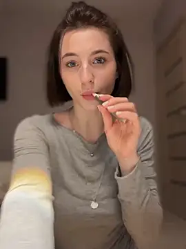 Camilla Railian online show from December 10, 2024, 8:27 pm