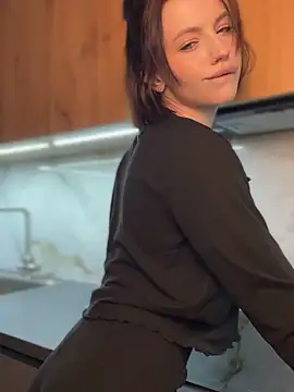 Camilla Railian online show from January 20, 2025, 10:37 pm