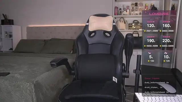 JohannaRodriguez69 online show from December 19, 2024, 5:18 am