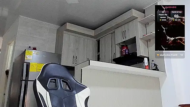 Snapshot of YeremiBrowm chatting on February 10, 2026, 4:22 pm YeremiBrowm online show from February 10, 2026, 4:22 pm