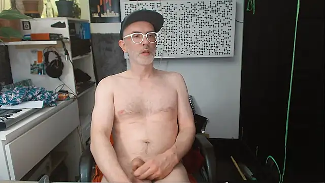 Snapshot of cockrok chatting on January 31, 2025, 10:42 am cockrok online show from January 31, 2025, 10:42 am