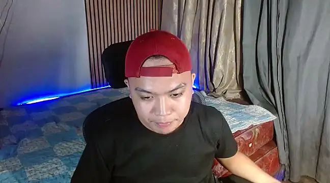 xsweetasian69x online show from January 14, 2025, 4:40 pm