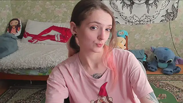 Cutie Adelia online show from June 4, 2026, 11:05 am