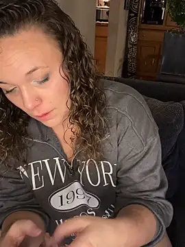 AuroraSummers online show from November 13, 2025, 12:53 am